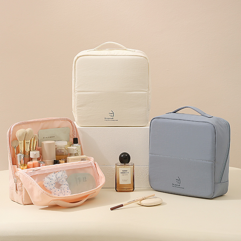 Top Handle Structured - The Structured Taslan Makeup Bag Is
