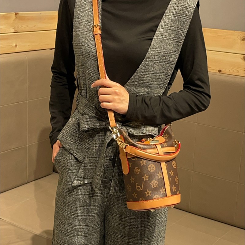Light luxury brand women's bag - Women Bags High End Brands review and price